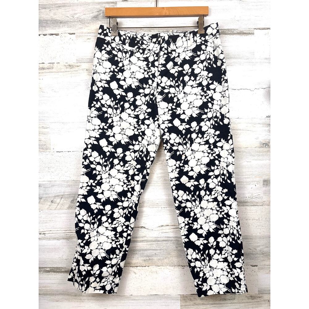 Talbots womens 10 Signature Black White Capri cropped Floral Pants chino casual